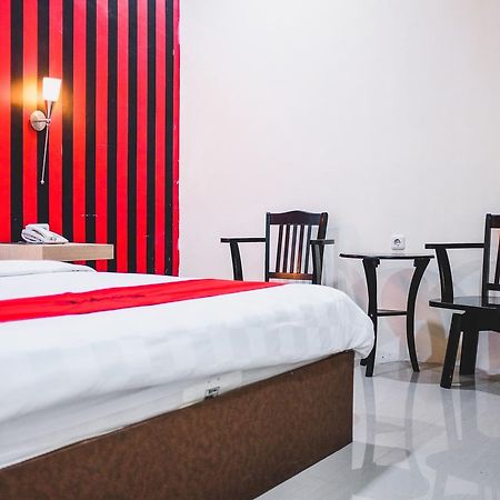 Reddoorz Plus Near Mall Panakukang มากาซาร์ ภายนอก รูปภาพ