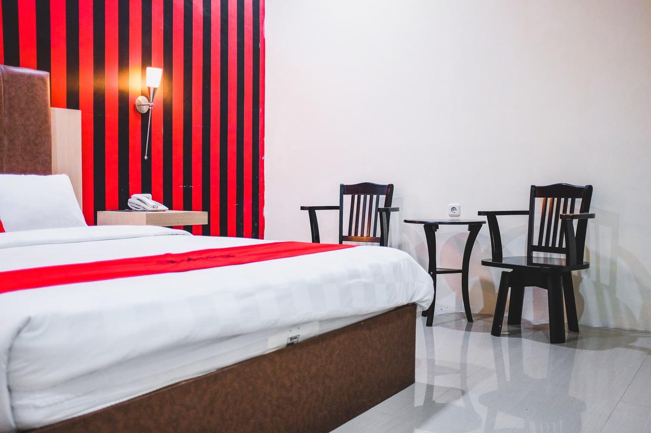 Reddoorz Plus Near Mall Panakukang มากาซาร์ ภายนอก รูปภาพ